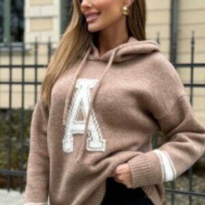ALI HOODED SWEATER $35